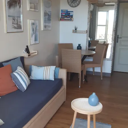 Διαμέρισμα Brin D'azur *